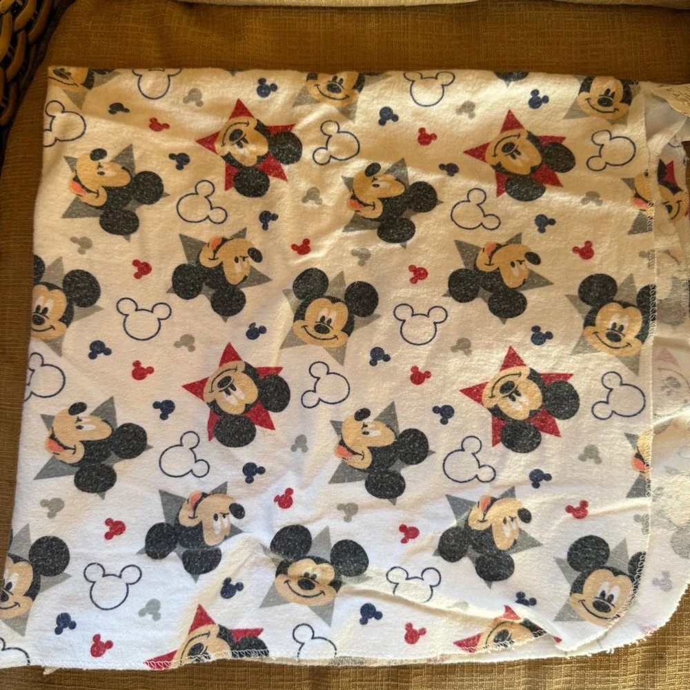 Disney Baby Mickey Mouse Receiving Blanket Red White Blue Star 100% Cotton 25x28